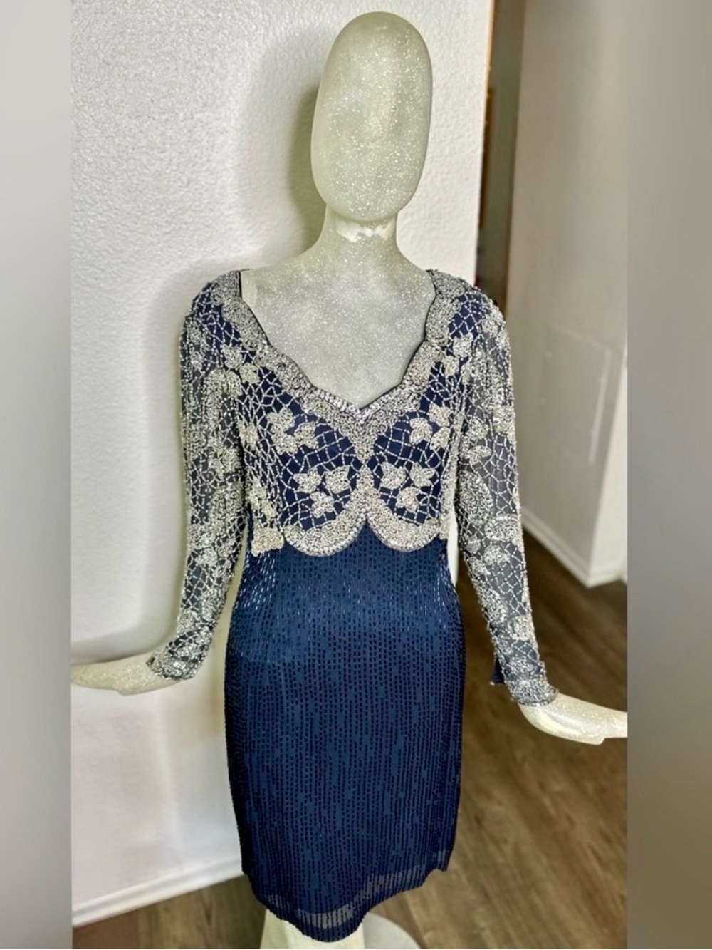 VTG Oleg Cassini Black Tie Silk Beaded Cocktail Dress Navy Blue Silver. Size 8
